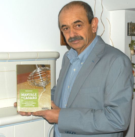 Manuale del Casaro, nuovo libro di Michele Grassi