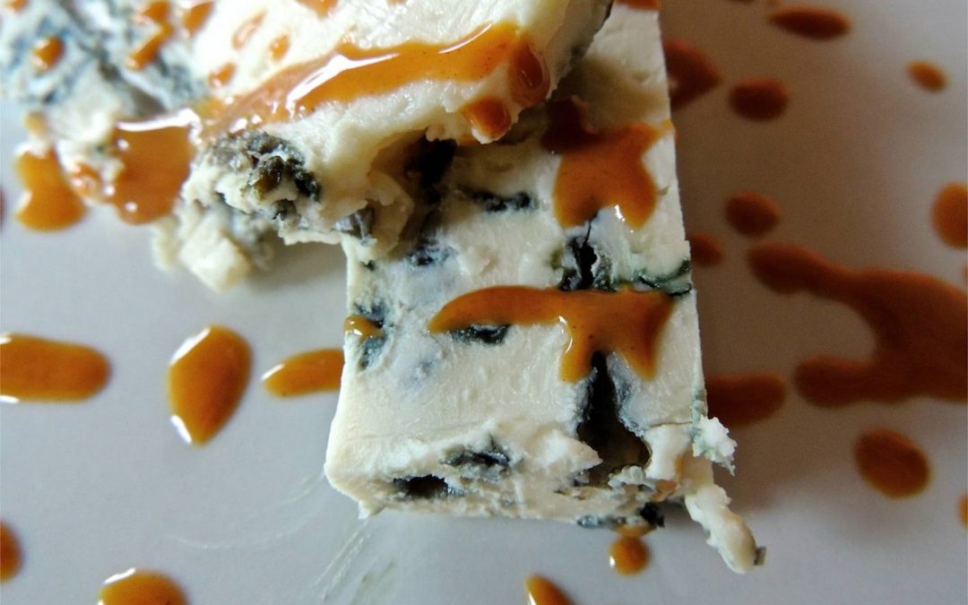 Gorgonzola e pasta di nocciola