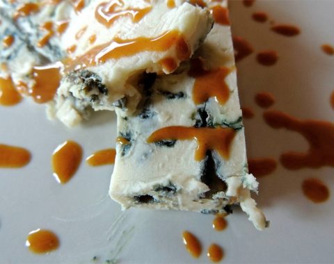 Gorgonzola e pasta di nocciola