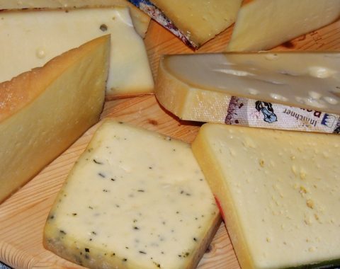 Serata al ristorante CANTO27 con i formaggi dell’Emilia Romagna